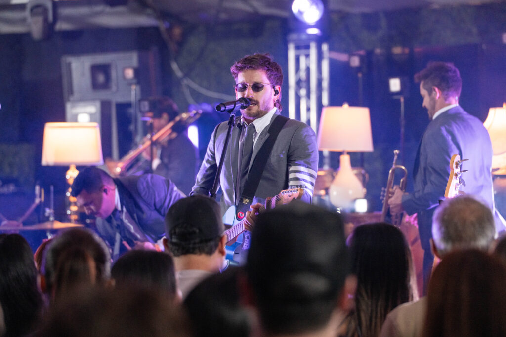 Mau y Ricky en Una Noche con de Unidos en la Mision